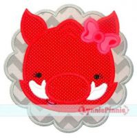 Hog Girl Scallop Applique 4x4 5x7 6x10 7x11 SVG