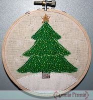 Tree with Star Applique for Little Hoops 4x4 5x7