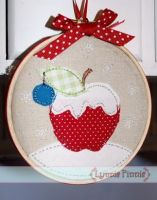 Winter Apple Applique for Little Hoops 4x4 5x7